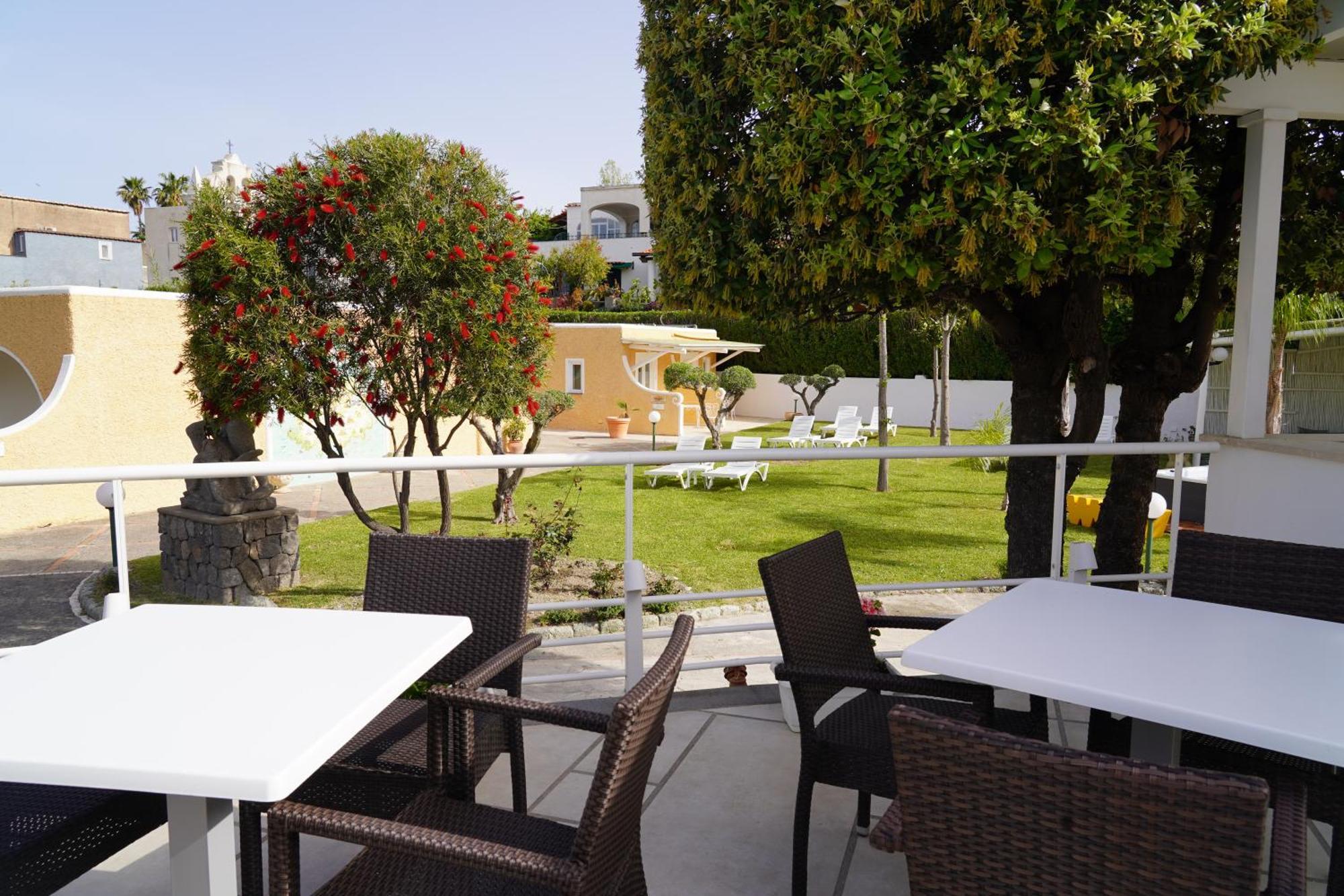 Hotel Parco Delle Agavi Forio di Ischia Exteriör bild
